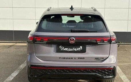 Volkswagen Tiguan, 2025 год, 4 900 000 рублей, 6 фотография