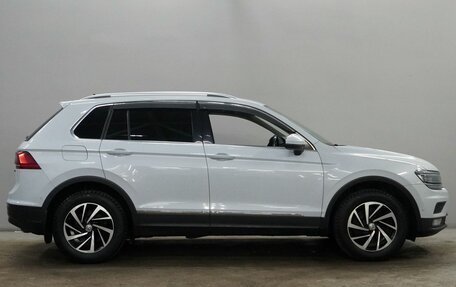 Volkswagen Tiguan II, 2018 год, 2 190 000 рублей, 4 фотография