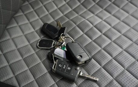 Volkswagen Tiguan II, 2018 год, 2 190 000 рублей, 18 фотография