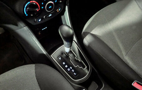 Hyundai Solaris II рестайлинг, 2011 год, 800 000 рублей, 13 фотография