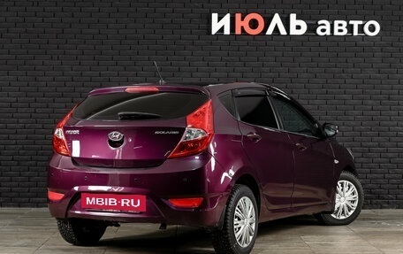 Hyundai Solaris II рестайлинг, 2011 год, 800 000 рублей, 4 фотография