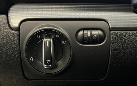 Volkswagen Golf R VII, 2010 год, 1 999 900 рублей, 15 фотография