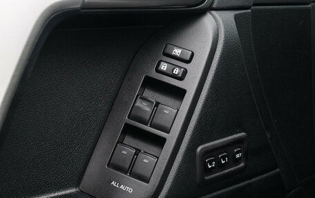 Toyota Land Cruiser Prado 150 рестайлинг 2, 2022 год, 7 990 000 рублей, 18 фотография