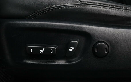 Toyota Land Cruiser Prado 150 рестайлинг 2, 2022 год, 7 990 000 рублей, 17 фотография