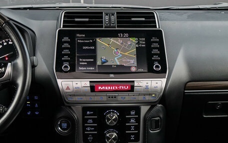 Toyota Land Cruiser Prado 150 рестайлинг 2, 2022 год, 7 990 000 рублей, 12 фотография