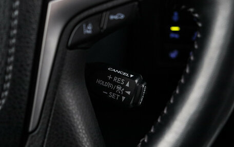 Toyota Land Cruiser Prado 150 рестайлинг 2, 2022 год, 7 990 000 рублей, 30 фотография