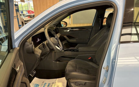 Volkswagen Tiguan, 2025 год, 4 390 000 рублей, 9 фотография