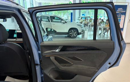 Volkswagen Tiguan, 2025 год, 4 390 000 рублей, 12 фотография