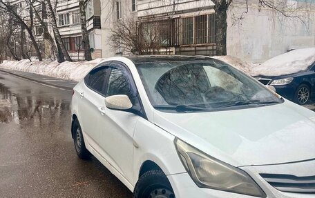 Hyundai Solaris II рестайлинг, 2015 год, 649 000 рублей, 2 фотография