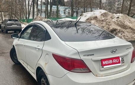 Hyundai Solaris II рестайлинг, 2015 год, 649 000 рублей, 5 фотография