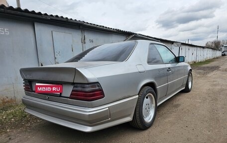 Mercedes-Benz W124, 1992 год, 450 000 рублей, 1 фотография