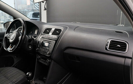 Volkswagen Polo VI (EU Market), 2016 год, 1 040 000 рублей, 7 фотография