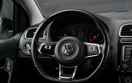 Volkswagen Polo VI (EU Market), 2016 год, 1 040 000 рублей, 11 фотография