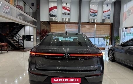 Toyota Crown, 2025 год, 6 250 013 рублей, 3 фотография