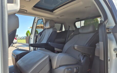 KIA Carnival, 2025 год, 13 фотография