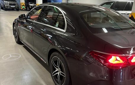 Mercedes-Benz E-Класс, 2025 год, 10 350 000 рублей, 2 фотография