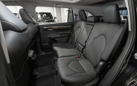 Toyota Highlander, 2025 год, 5 500 000 рублей, 14 фотография