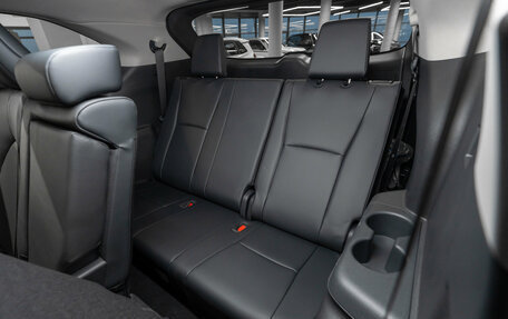 Toyota Highlander, 2025 год, 5 500 000 рублей, 15 фотография