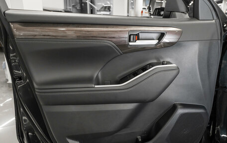 Toyota Highlander, 2025 год, 5 500 000 рублей, 18 фотография