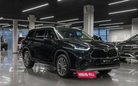 Toyota Highlander, 2025 год, 5 500 000 рублей, 2 фотография