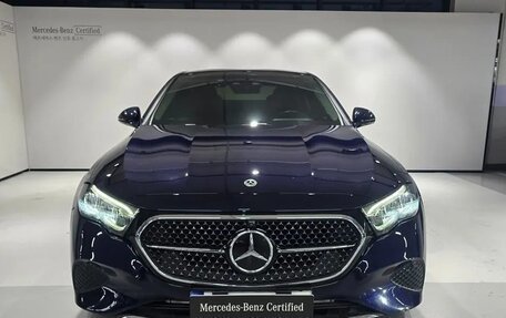 Mercedes-Benz E-Класс, 2024 год, 5 400 000 рублей, 2 фотография