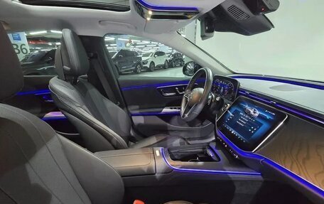 Mercedes-Benz E-Класс, 2024 год, 5 400 000 рублей, 13 фотография