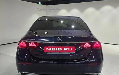 Mercedes-Benz E-Класс, 2024 год, 5 400 000 рублей, 7 фотография