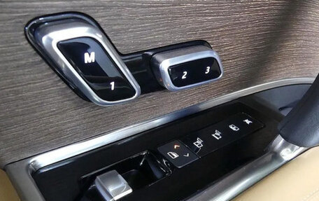 Land Rover Range Rover IV рестайлинг, 2023 год, 16 895 000 рублей, 14 фотография