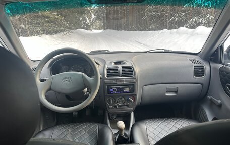 Hyundai Accent II, 2008 год, 300 000 рублей, 17 фотография