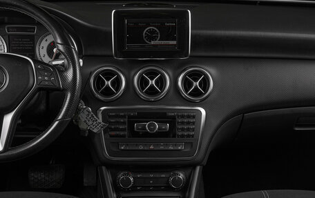 Mercedes-Benz A-Класс, 2013 год, 1 290 000 рублей, 15 фотография