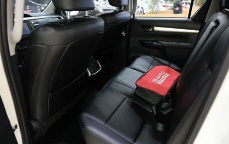 Toyota Hilux VIII, 2025 год, 8 500 000 рублей, 15 фотография