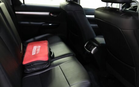 Toyota Hilux VIII, 2025 год, 8 500 000 рублей, 16 фотография