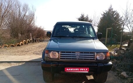 Mitsubishi Pajero III рестайлинг, 1993 год, 700 000 рублей, 3 фотография
