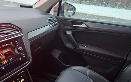 Volkswagen Tiguan II, 2021 год, 2 890 000 рублей, 6 фотография