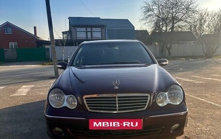 Mercedes-Benz C-Класс, 2006 год, 700 000 рублей, 4 фотография
