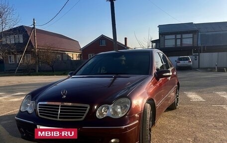 Mercedes-Benz C-Класс, 2006 год, 700 000 рублей, 3 фотография