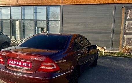 Mercedes-Benz C-Класс, 2006 год, 700 000 рублей, 8 фотография