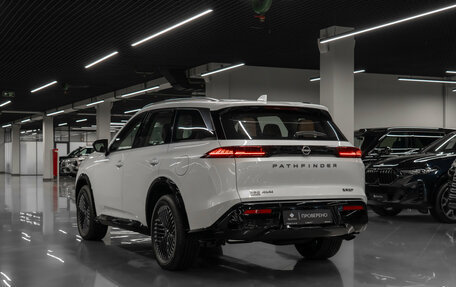 Nissan Pathfinder, 2024 год, 6 000 000 рублей, 4 фотография