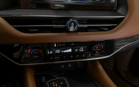 Nissan Pathfinder, 2024 год, 6 000 000 рублей, 23 фотография