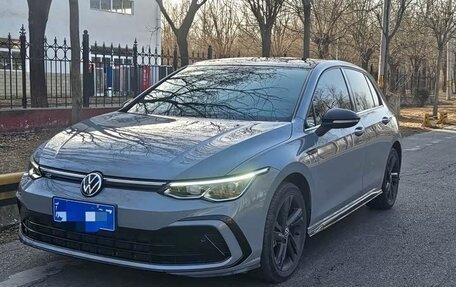 Volkswagen Golf VIII, 2021 год, 1 690 000 рублей, 1 фотография