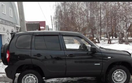 Chevrolet Niva I рестайлинг, 2013 год, 385 000 рублей, 1 фотография