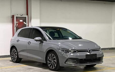 Volkswagen Golf VIII, 2022 год, 1 790 000 рублей, 3 фотография