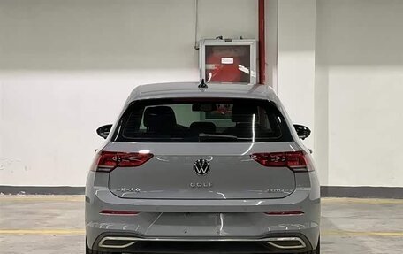 Volkswagen Golf VIII, 2022 год, 1 790 000 рублей, 6 фотография