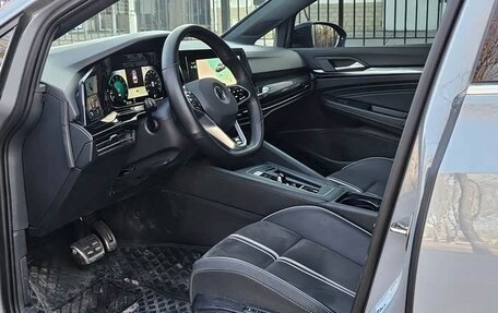 Volkswagen Golf VIII, 2021 год, 1 690 000 рублей, 5 фотография