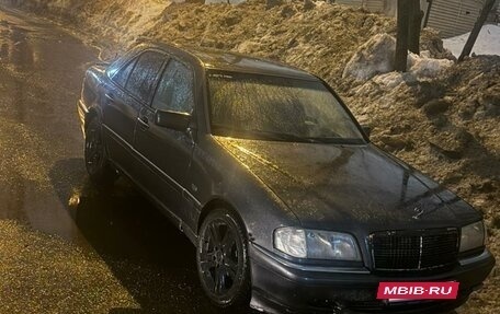 Mercedes-Benz C-Класс, 1999 год, 320 000 рублей, 3 фотография