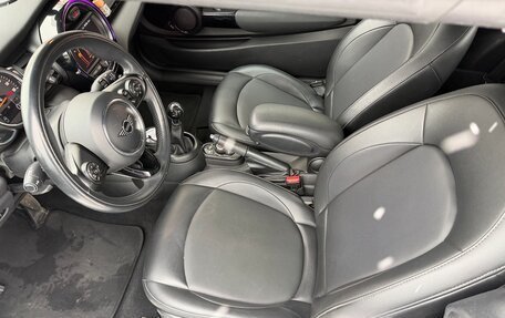 MINI Cabrio, 2018 год, 1 690 000 рублей, 20 фотография