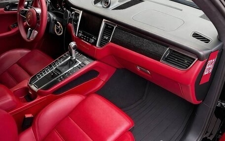 Porsche Macan I рестайлинг, 2015 год, 4 400 000 рублей, 2 фотография