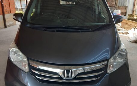 Honda Freed I, 2012 год, 1 200 000 рублей, 7 фотография