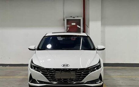 Hyundai Elantra, 2021 год, 1 490 000 рублей, 2 фотография