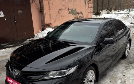 Toyota Camry, 2019 год, 2 830 000 рублей, 9 фотография